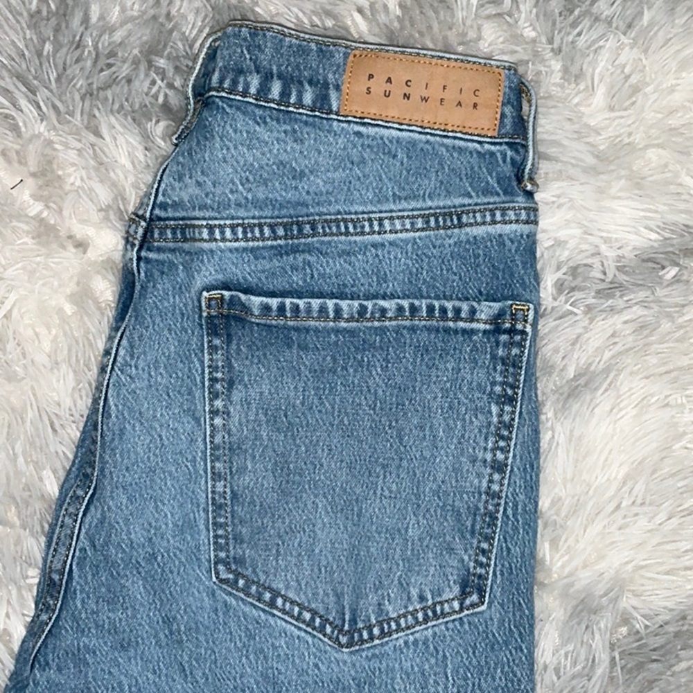🚨PACSUN STRETCH DARK INDIGO DAD JEANS SIZE 28